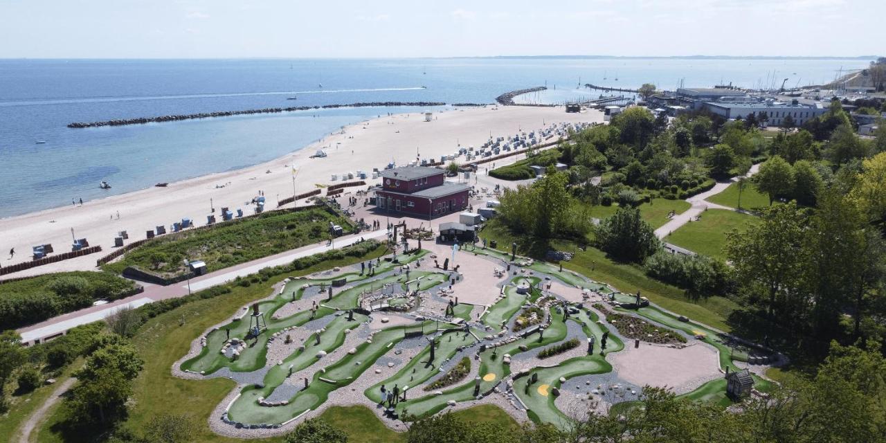Ostseehotel Midgard Im Dampland Екстериор снимка